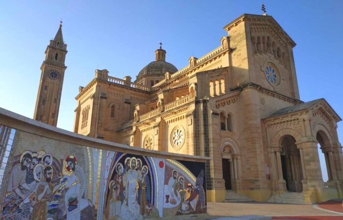Ta Pinu Basilic Gozo Malta Open Top Hop On Bus Guidato