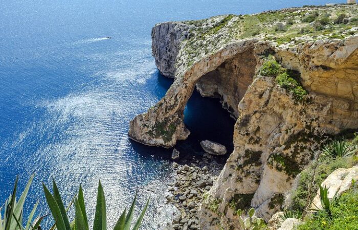 Malte - Visite guidée de la Grotte bleue de Marsaxlokk